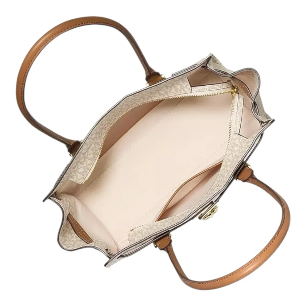 Michael Kors
Hamilton Moderne Small East West Shoulder Bag - Picture 3 of 6